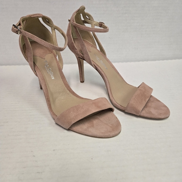 The SELLER MADE IN ITALY BLUSH PINK SANDALS HEELS WOMANS SZ 40 WITH ANKLE STRAP